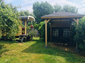  Holiday Home in Bergen op Zoom with Garden  Берген-Оп-Зоом